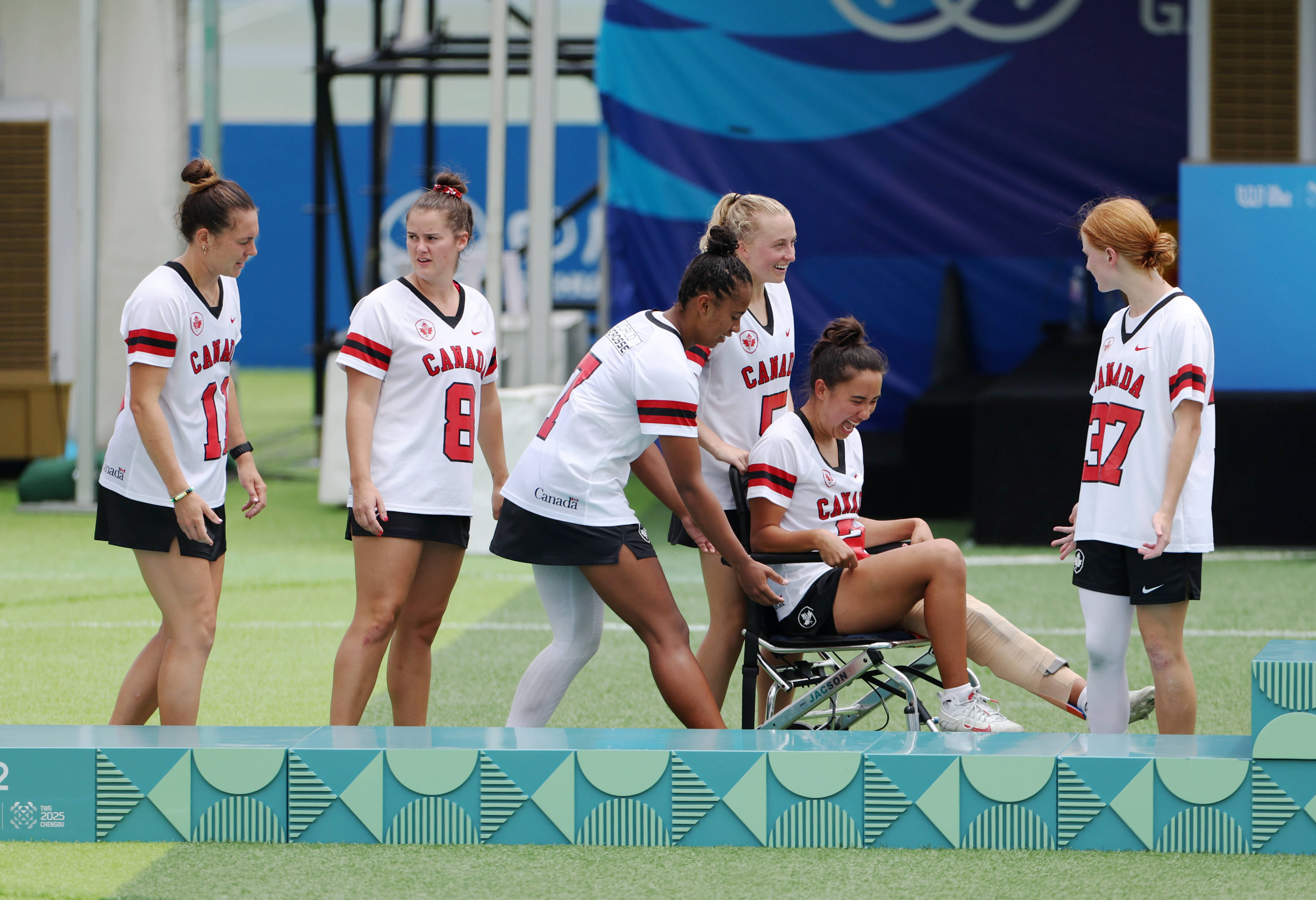 皇冠信用网会员_（成都世运会）棍网球——美国队夺得女子金牌