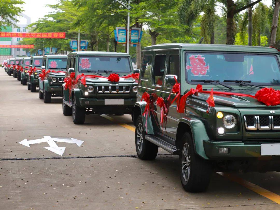 英格兰超级联赛_恭喜英格兰超级联赛,他们结婚了!