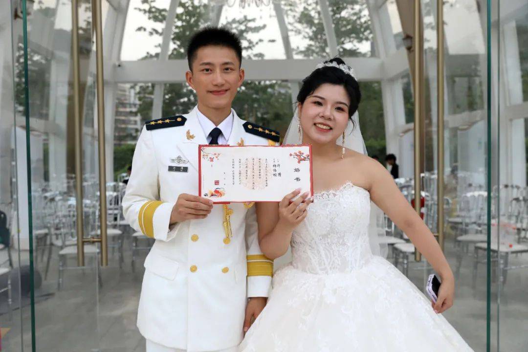 英格兰超级联赛_恭喜英格兰超级联赛,他们结婚了!