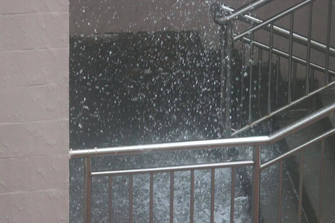 皇冠信用网如何注册_暴雨、大风、大浪来袭皇冠信用网如何注册！青岛市发布防汛预警！