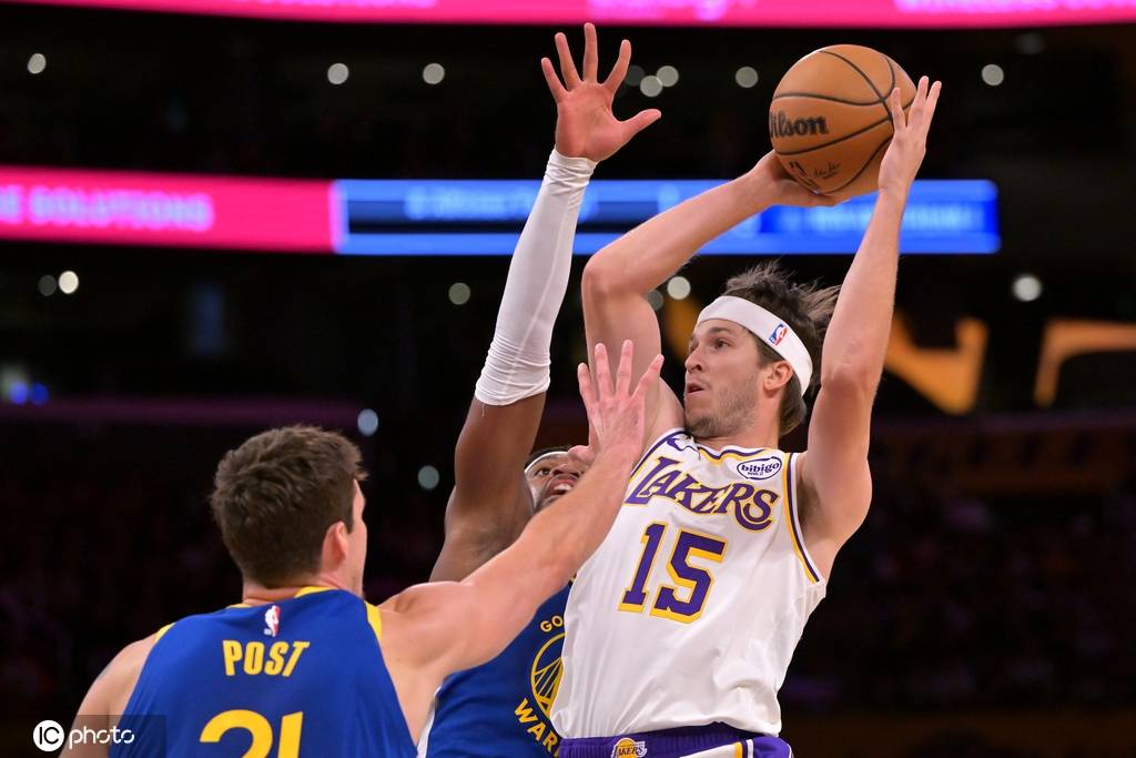 怎么开通皇冠信用盘盘口_季前赛-詹姆斯库里休战里夫斯21分 湖人胜勇士