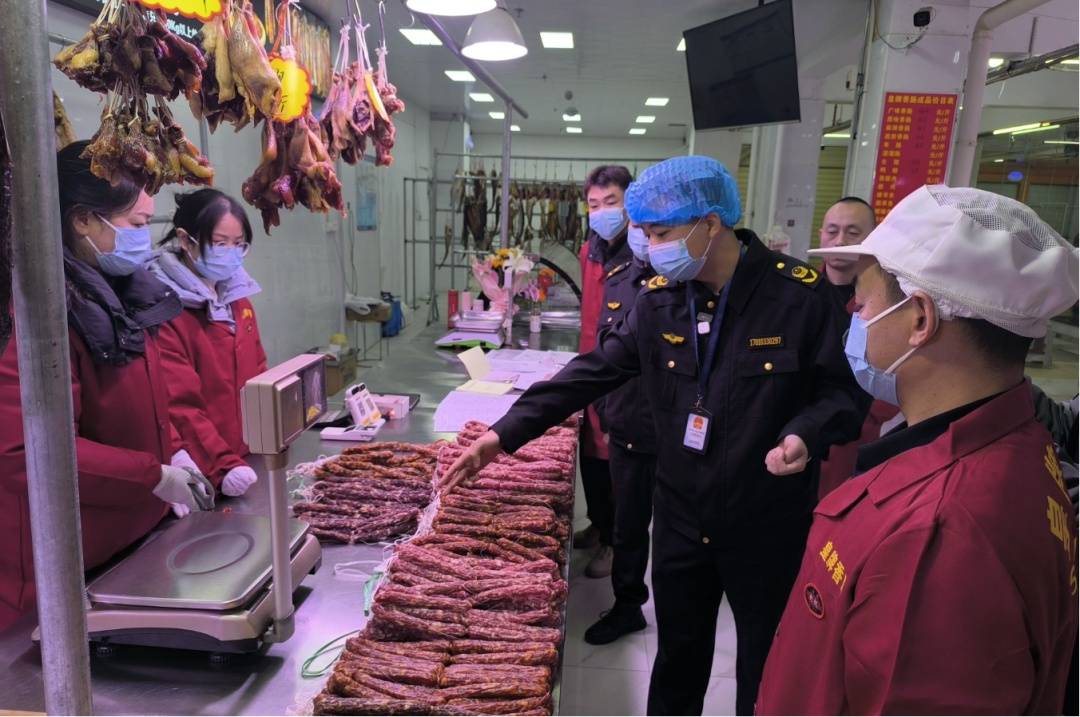 welcome皇冠注册_即将进入高峰期！武汉多处开始排队welcome皇冠注册，有人下单超1000斤……