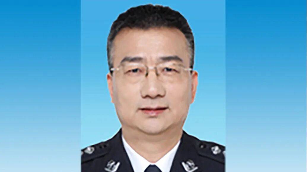 皇冠ag hga039
_吕武钦任公安部党委委员、部长助理