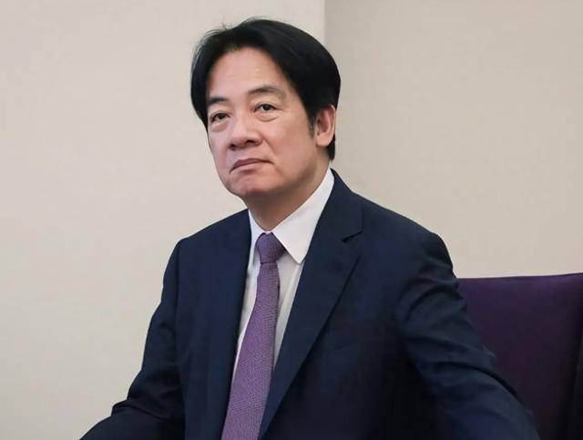 皇冠信用盘APP下载
_赖清德狼狈返台皇冠信用盘APP下载
,4架F-16护航,美高官喊话中国,特朗普在怕什么?