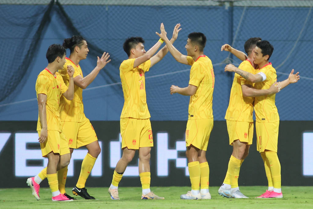 世界杯2026年美加墨
_国足2比1击败新加坡世界杯2026年美加墨
,延续两队交手43年不败战绩